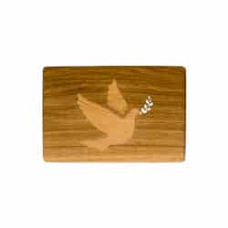 Holzbrettchen mit Friedenstaube